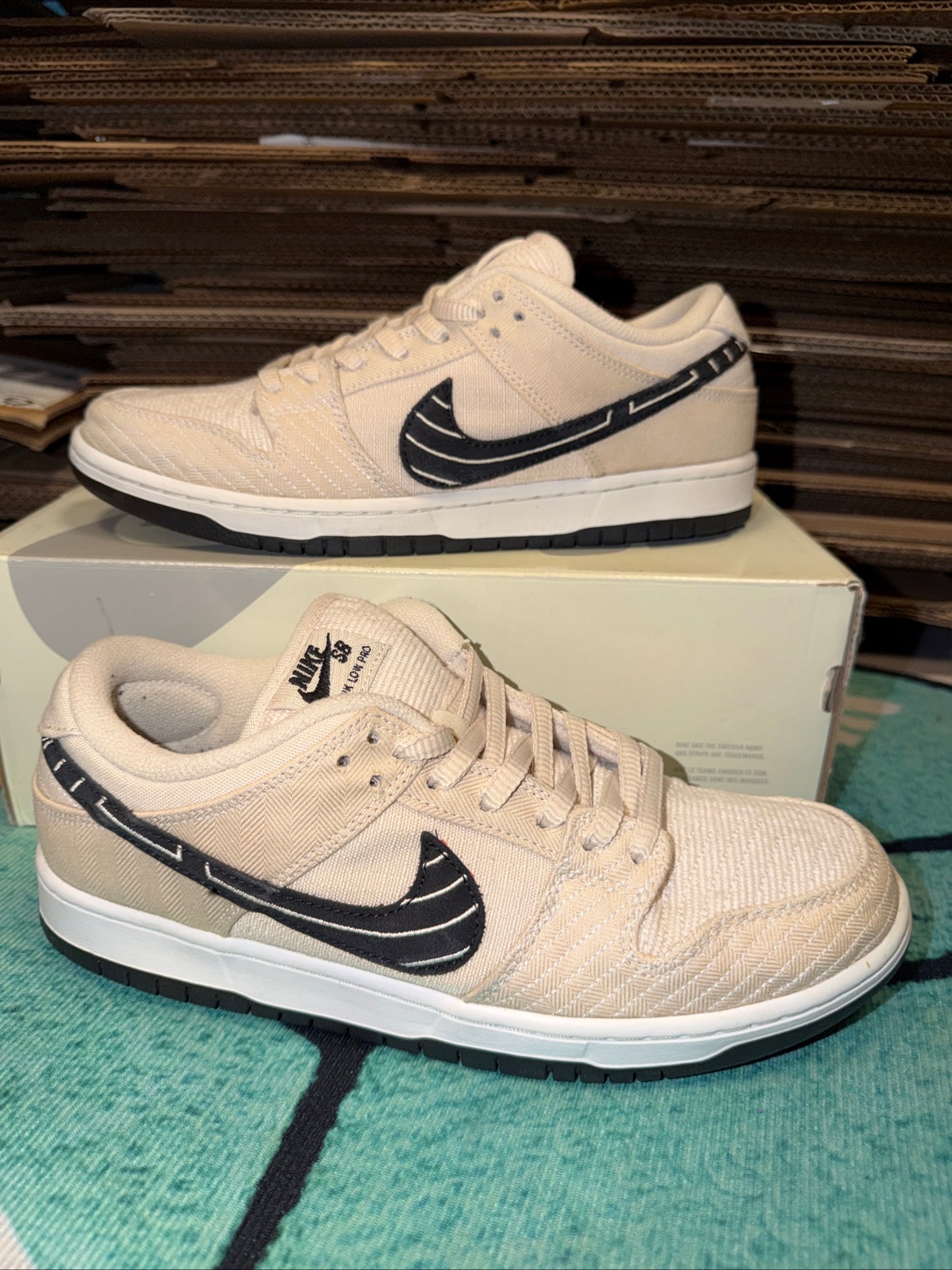 Size 10 - Albino & Preto x Nike Dunk SB Low Jiu-Jitsu