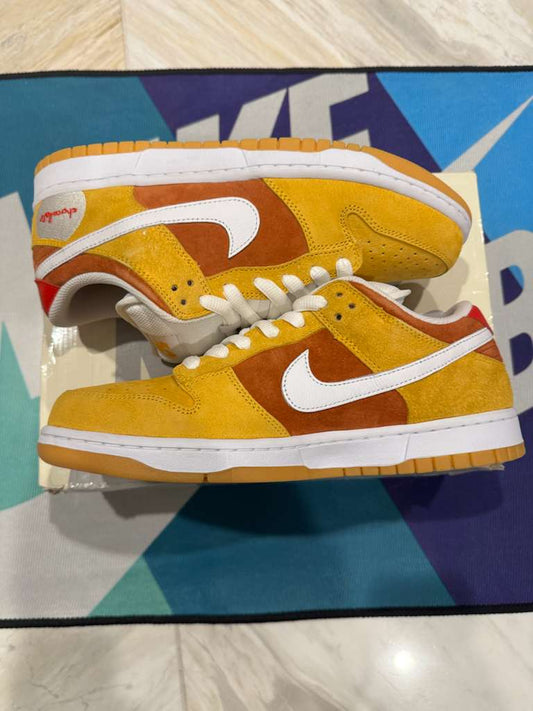 Size 10- Nike Chocolate Skateboards x Dunk SB Low Sun F&F Sample