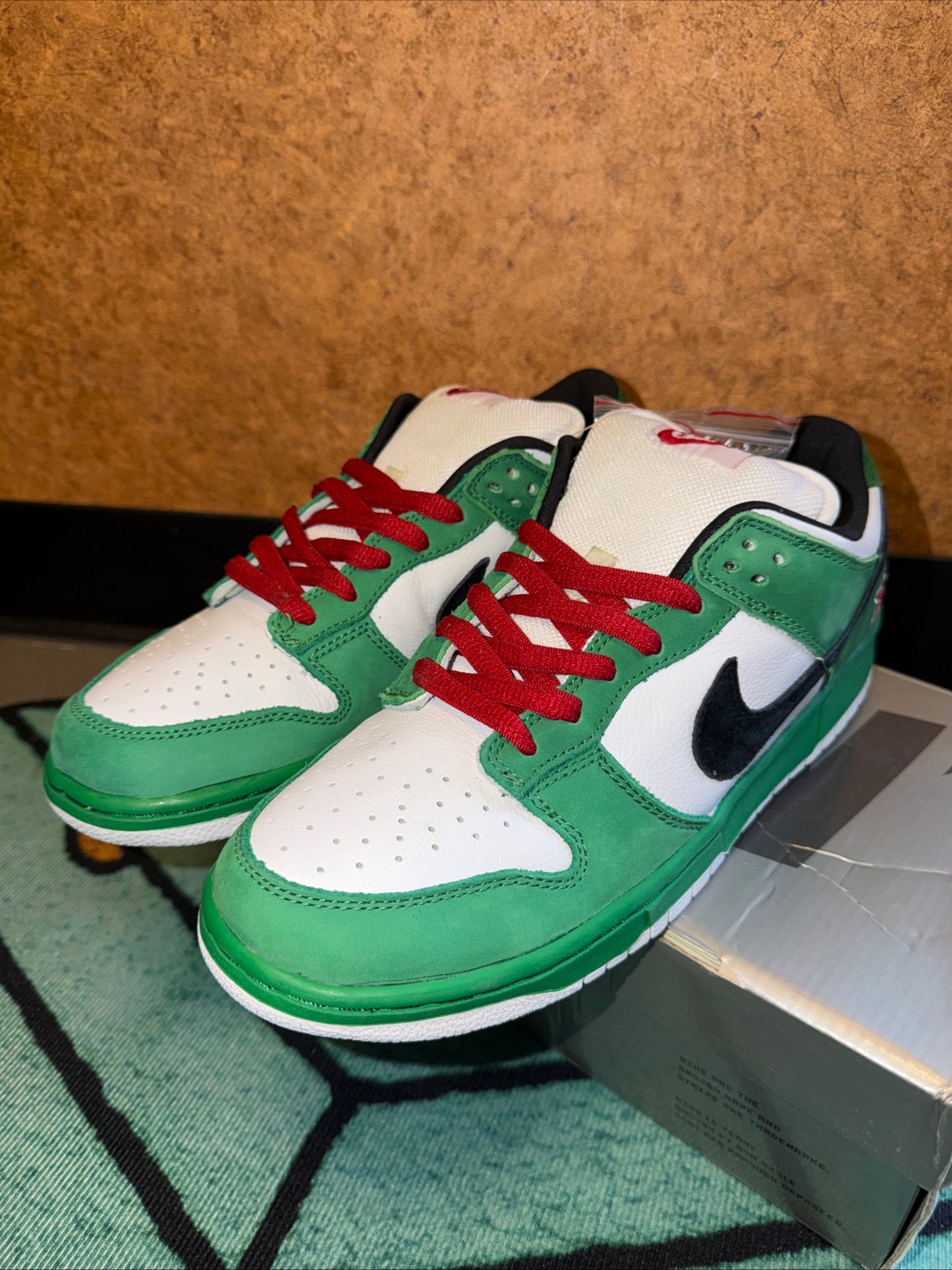 NEW DS - Size 10 - Nike SB Dunk Low Pro Heineken 2003