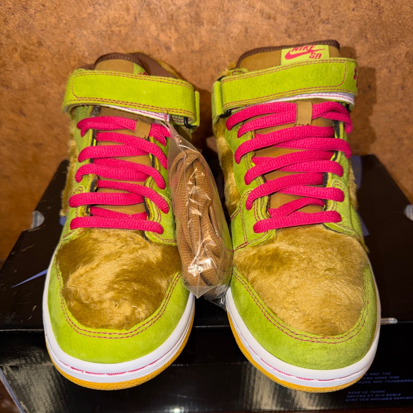 NEW!  Nike Dunk Mid Premium SB Three Bears Mama Bear 2006 Size 10